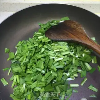 Make Rice fried with cranberry eggs step 2