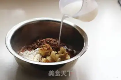 Make Banana chocolate bread step 2