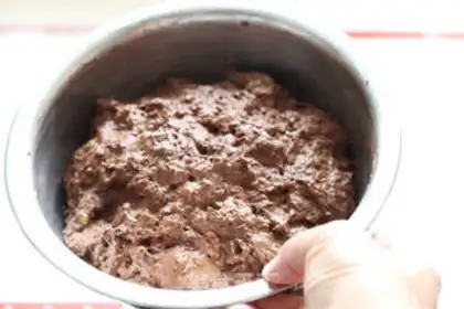 Make Banana chocolate bread step 4