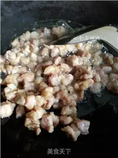 Make Four seasons of bean fried meat step 3