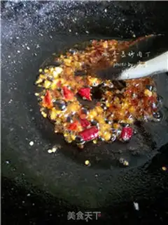 Make Four seasons of bean fried meat step 4