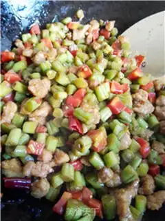 Make Four seasons of bean fried meat step 10