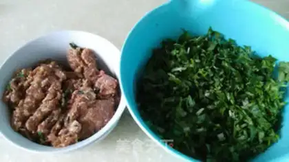 Make Porridge pork dumplings step 1