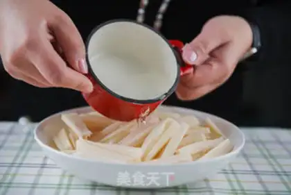 Make Lotus cheese burn step 1