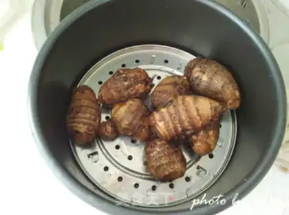 Make Shrimp hides and gravy step 1