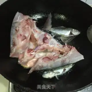 Make Red-burned fish head step 3