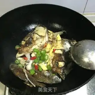 Make Red-burned fish head step 7