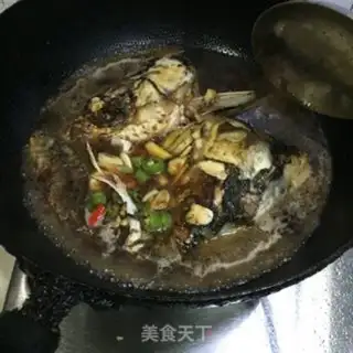 Make Red-burned fish head step 11