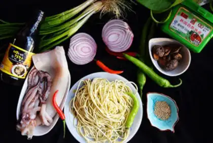 Make Korean chili noodles step 0