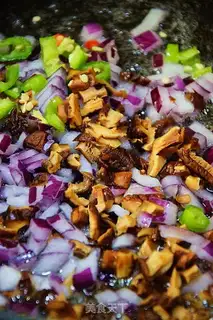 Make Korean chili noodles step 5