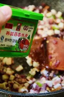 Make Korean chili noodles step 7