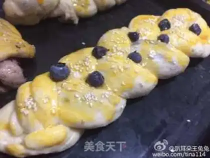 Make Blueberry ladle bread step 14