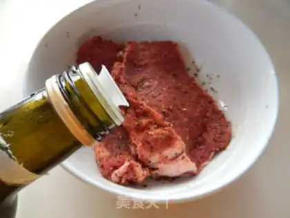 Make Black pepper steak step 2