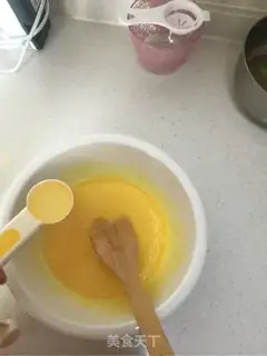 Make The rookie cake show step 3