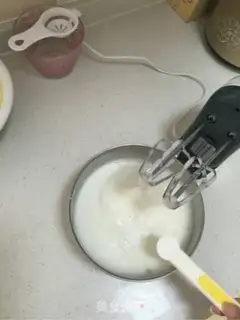 Make The rookie cake show step 8