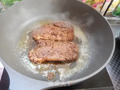 Make Black pepper steak step 11