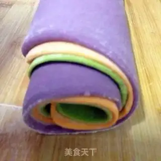 Make Rainbow bun step 4