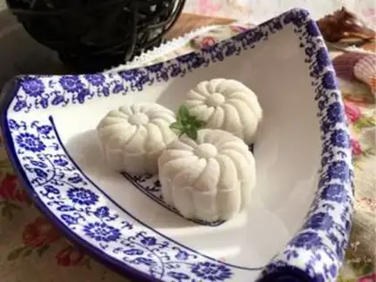 Make Red Bean Mountain medicine cake step 10