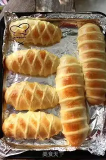 Make caterpillar bread step 9