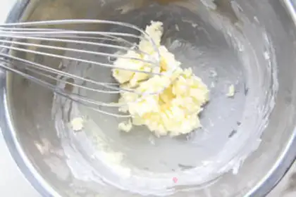 Make Pelican pretzels step 1