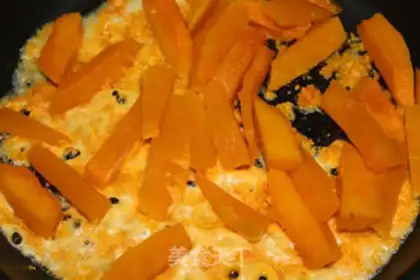 Make Pumpkin step 6