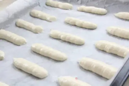 Make Pelican pretzels step 5