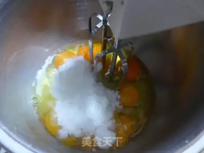 Make Cinnamon sponge cake step 2