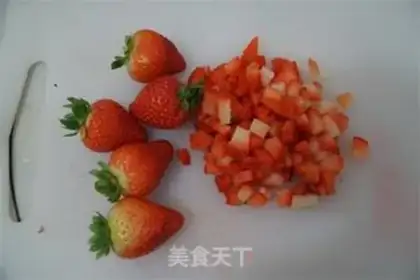 Make Christmas strawberry roll step 11