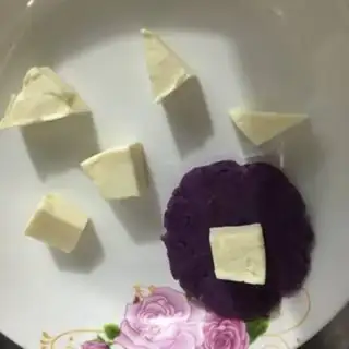 Make Purple cheese pearl ball step 4