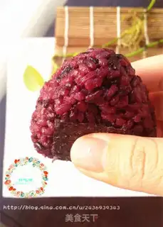 Make Black rice sushi step 17