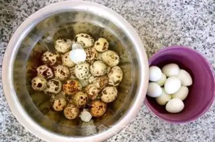 Make Snack chickens with gold balls step 5