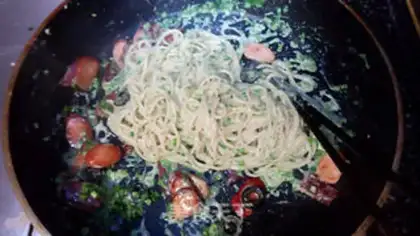 Make Cheese, black olive cream pasta step 6