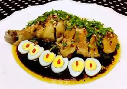 Make Snack chickens with gold balls step 17