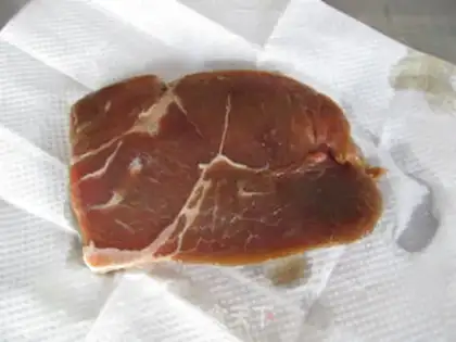 Make Black pepper steak step 1