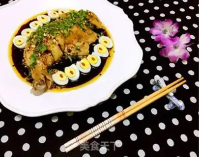 Make Snack chickens with gold balls step 21