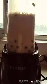 Make Blueberry milkshake step 1