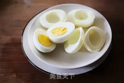 Make Eggs and meatballs step 1