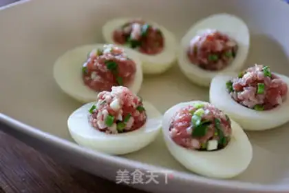 Make Eggs and meatballs step 3