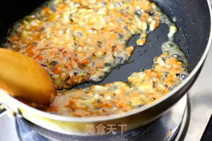 Make Potatoes smothered rabbits step 5