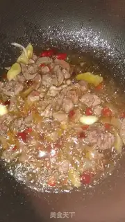 Make Potatoes smothered rabbits step 8
