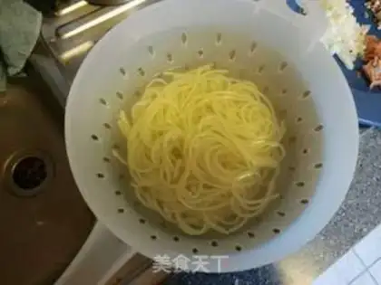 Make The pasta carbonara step 1