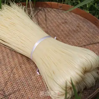 Make Guilin rice powder step 0