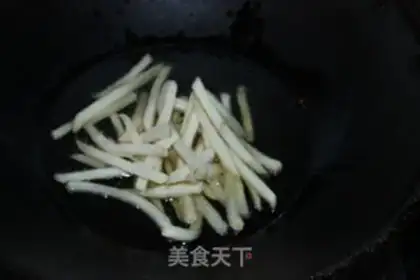 Make Roller ketchup fries step 1