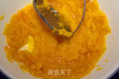 Make Pumpkin onions step 2