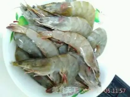 Make Garlic shrimp step 0