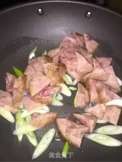 Make Scrambled onions step 1