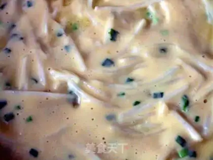 Make Onion radish and eggcake step 4