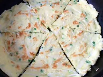 Make Onion radish and eggcake step 5