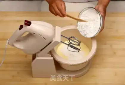 Make Nice romantic shell cake step 3