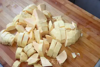 Make Cracking eggs step 8